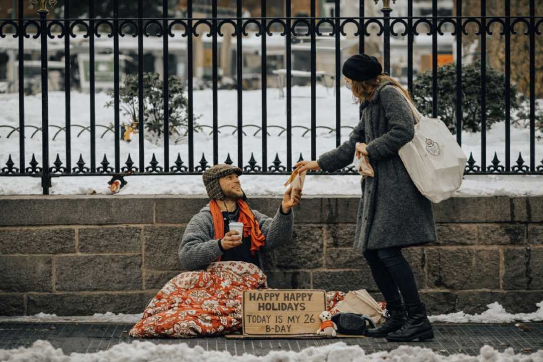 When Helping Others Becomes a Source of Happiness in Life