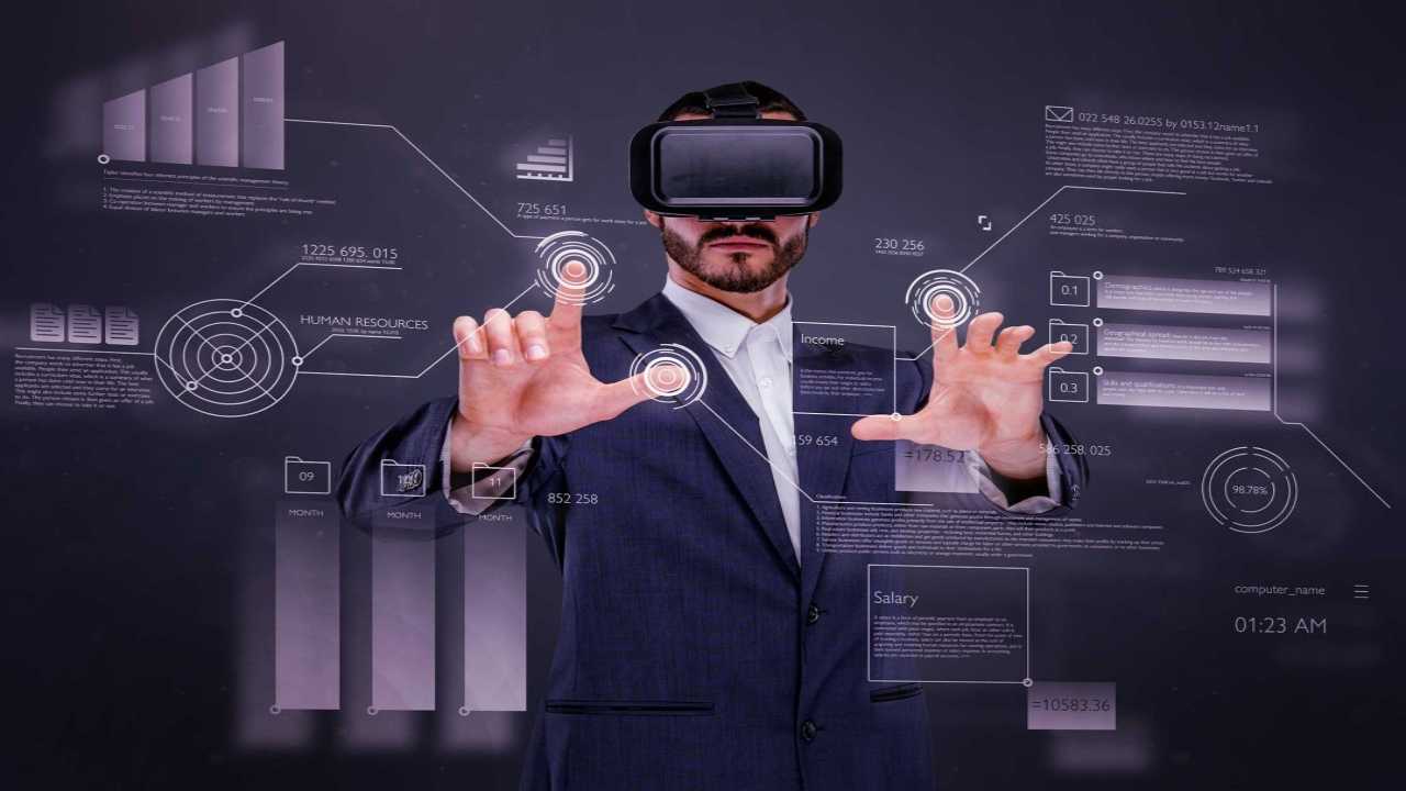 What Is Virtual Reality and How Does It Work?