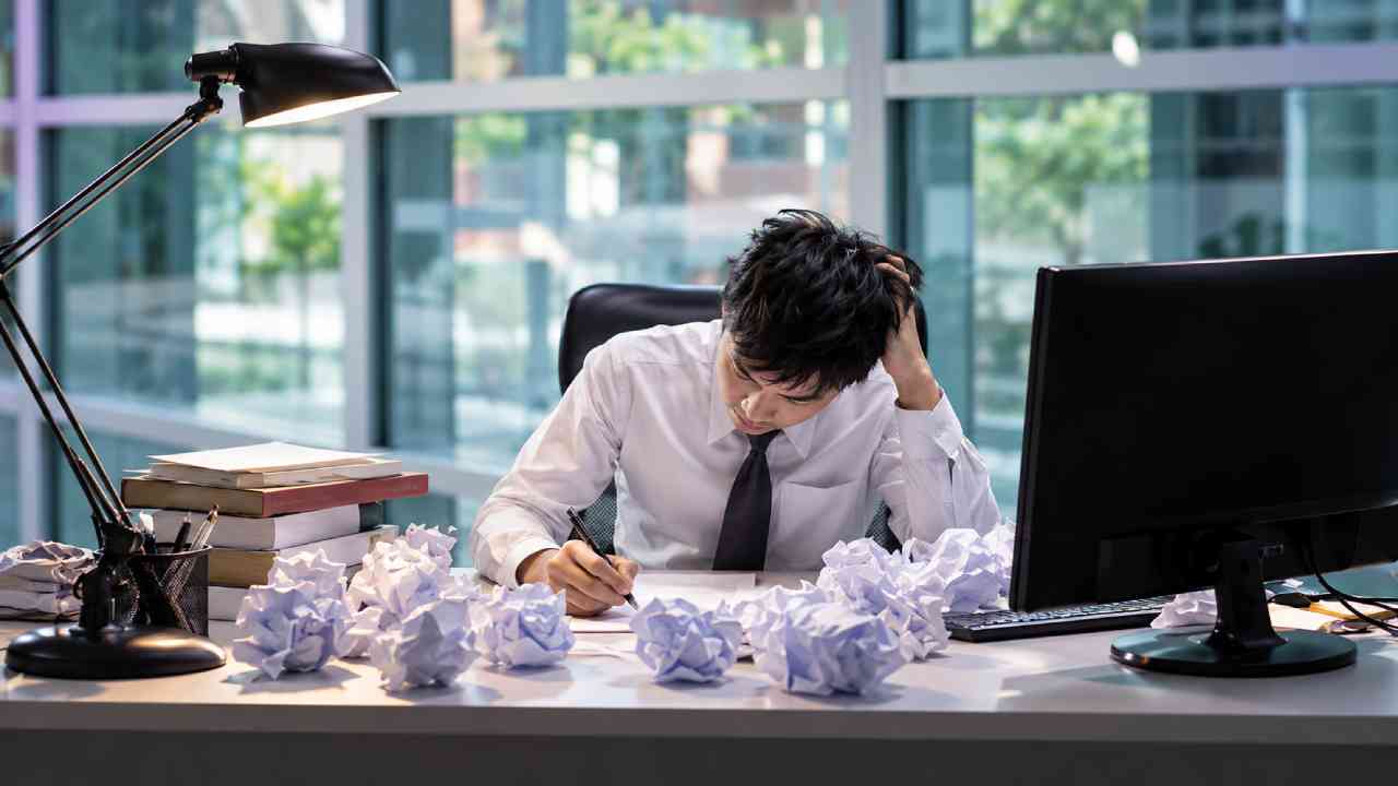 Why Unfinished Tasks Keep Returning to Your Mind